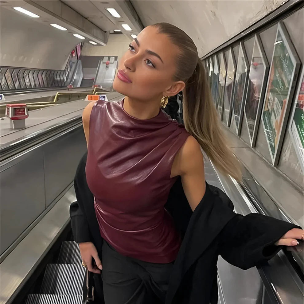 CARA | Chic Top