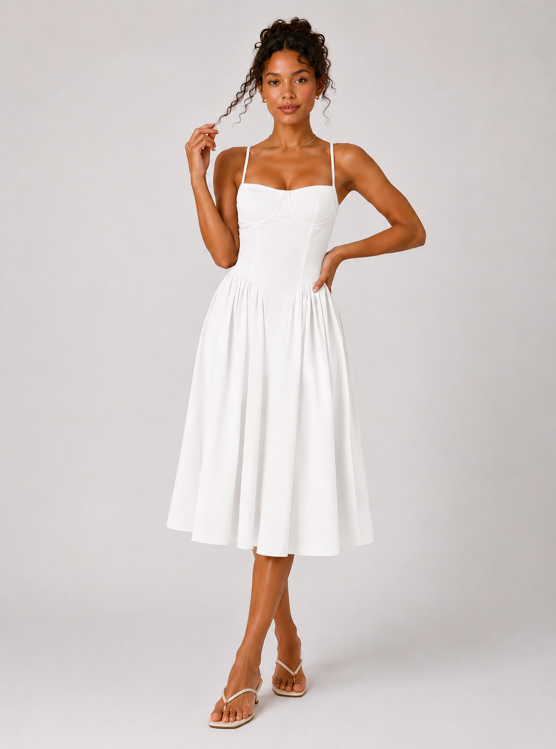 FRANCESCA | Vestido midi azul marino con escote corazón y bolsillos ocultos