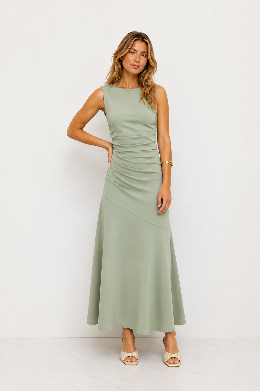 AMELIA | Vestido largo con escote
