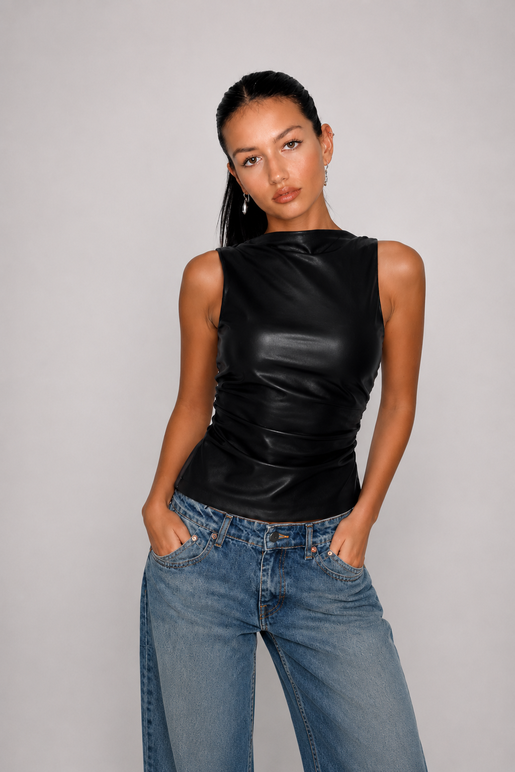 CARA | Chic Top