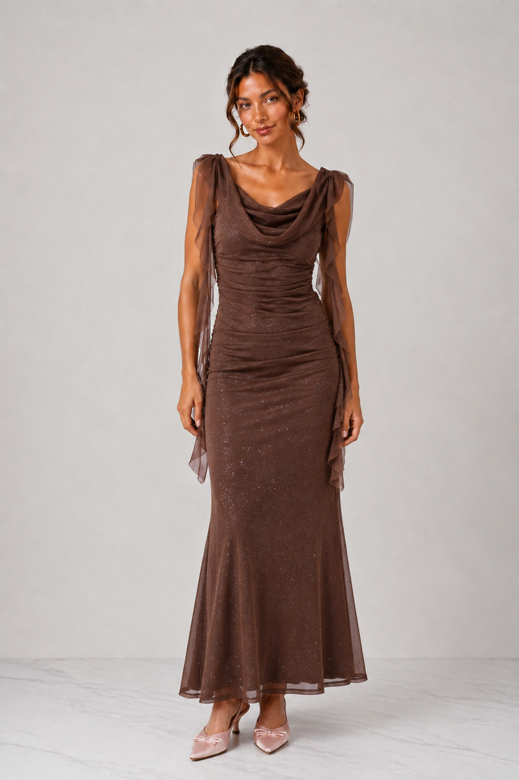 AURORA | Vestido maxi liso con cuello vuelto